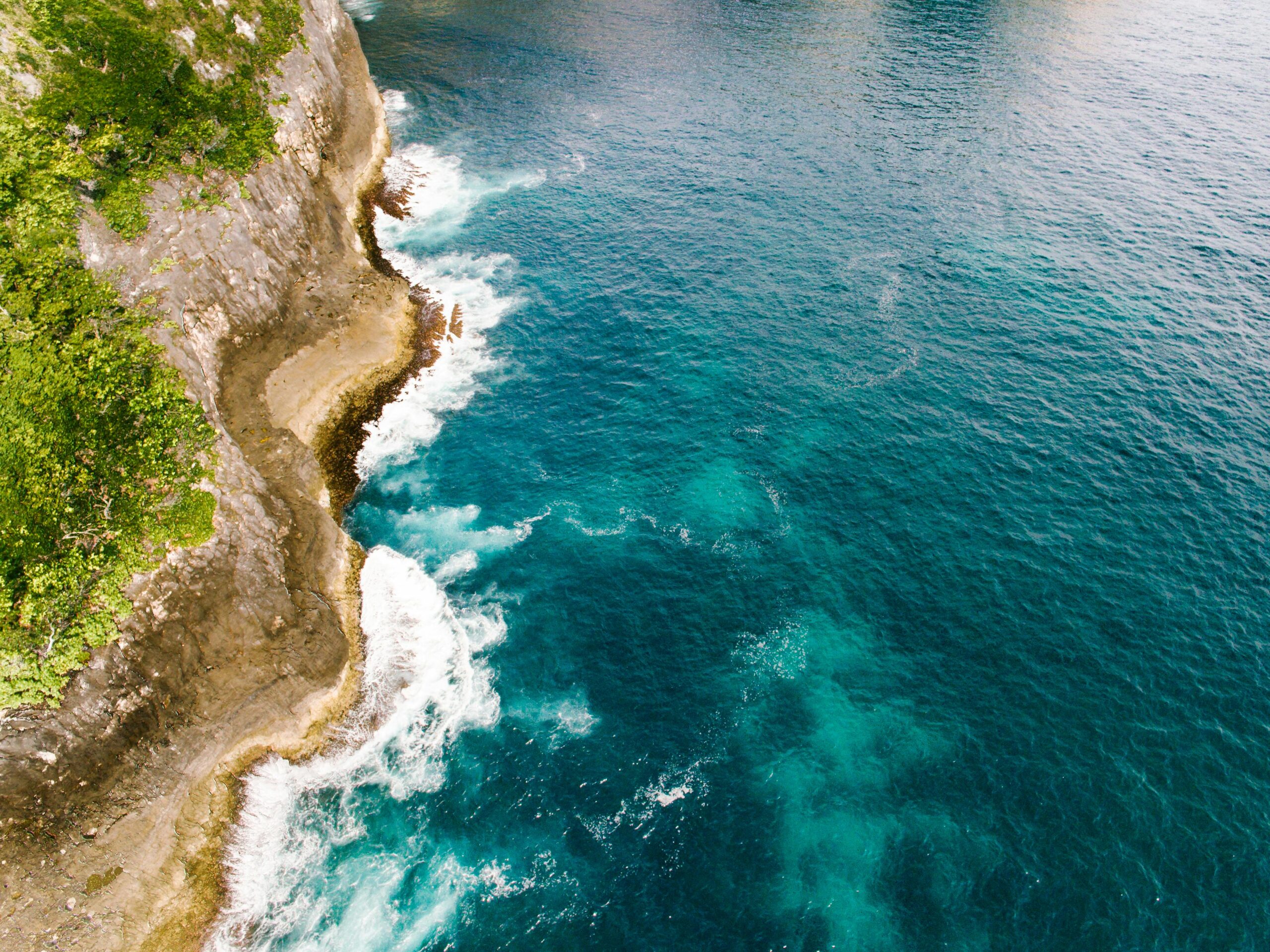 5 Destinasi Wisata Alam Terbaik di Indonesia